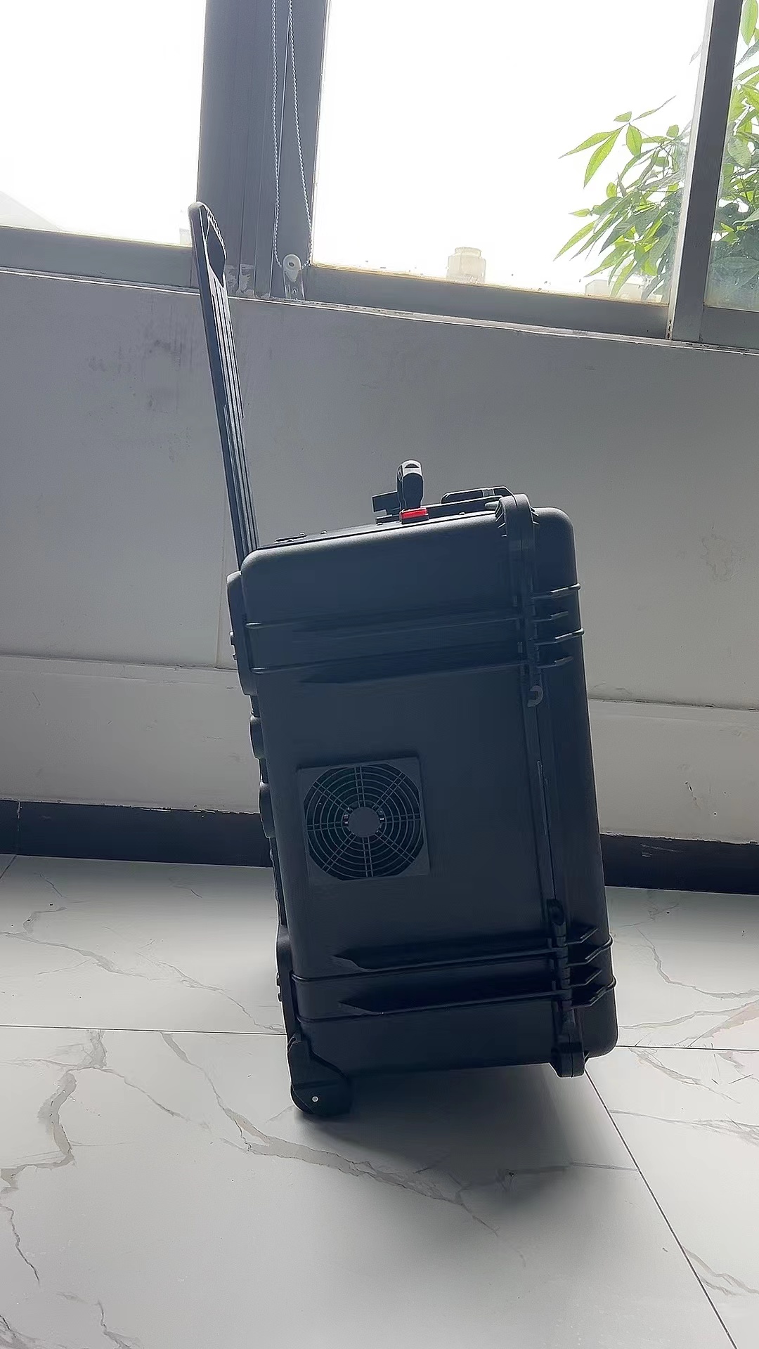 漯河手拉箱型移动通信干扰器